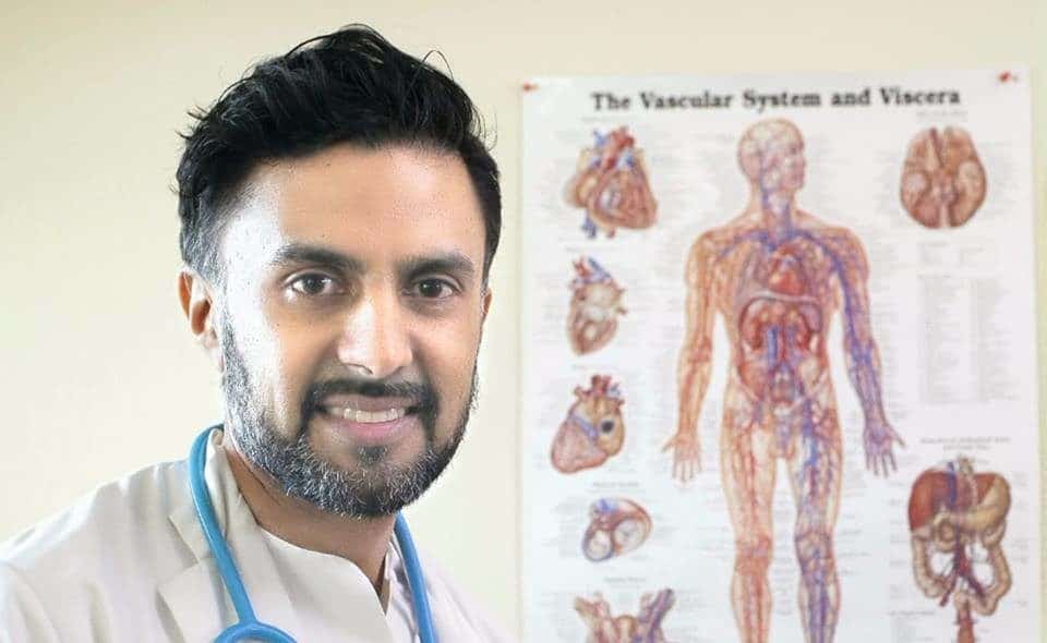 Lege Wasim Zahid forklarer hvordan det henger sammen